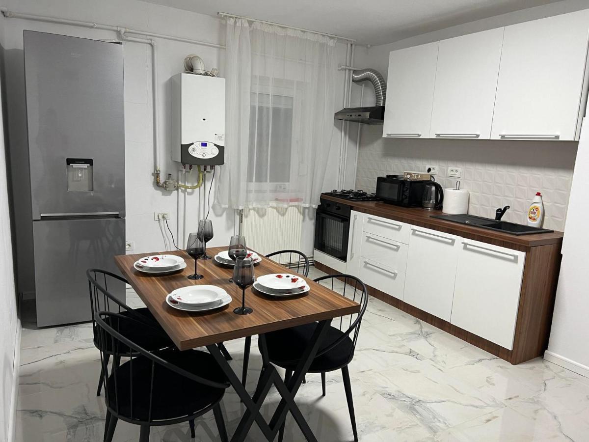 Apartment Apartament Aproape De Iuliusmall *
