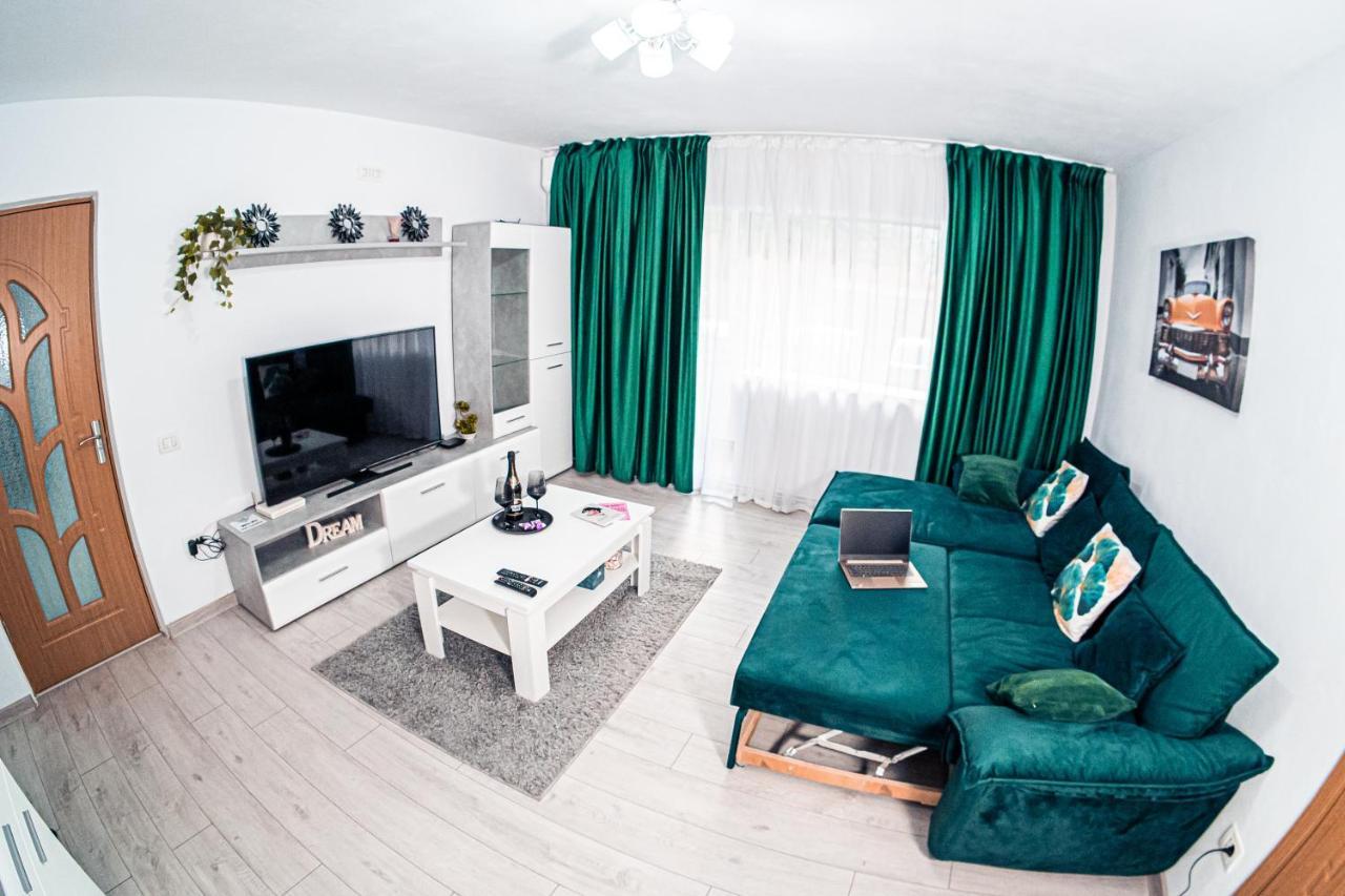 Apartment Apartament Aproape De Iuliusmall